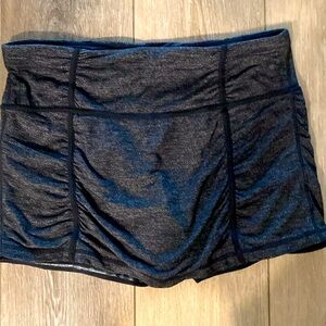 Athleta Hatha Yoga Skort Skirt Shorts Women's M Black Gray Spacedye